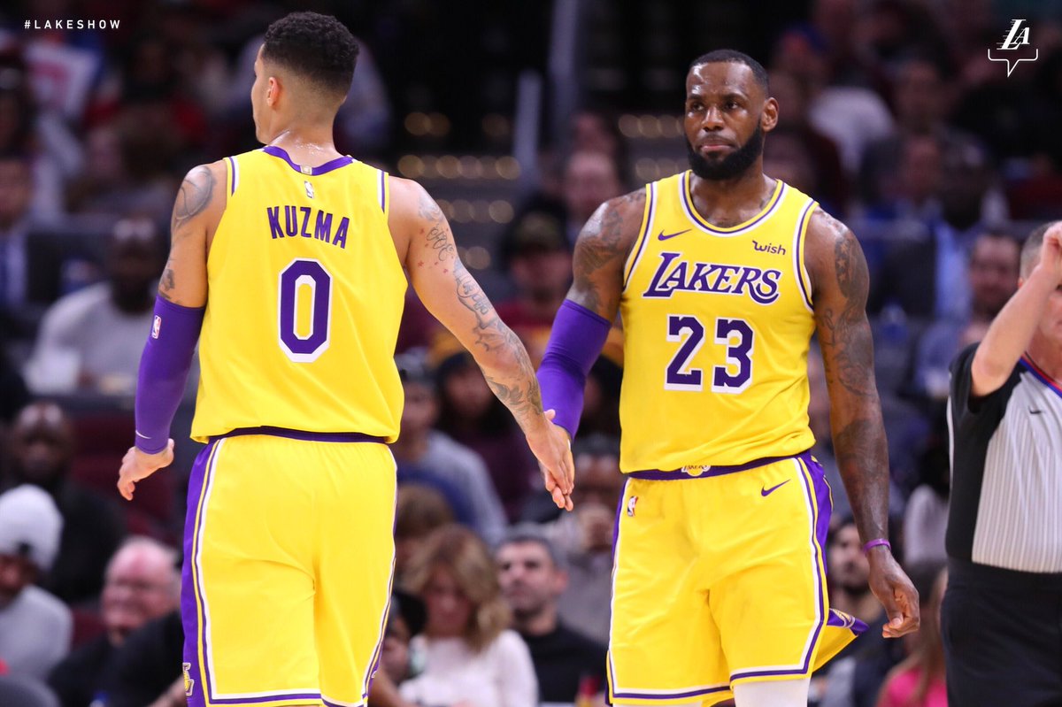 他在球场上 他在球场上